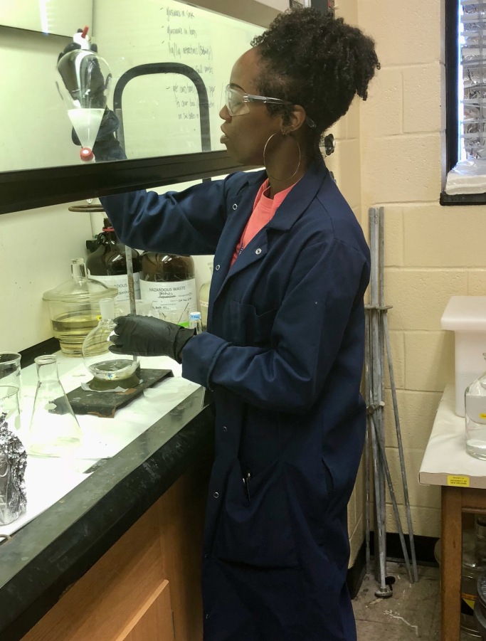 Nacaya Brown working in the lab.